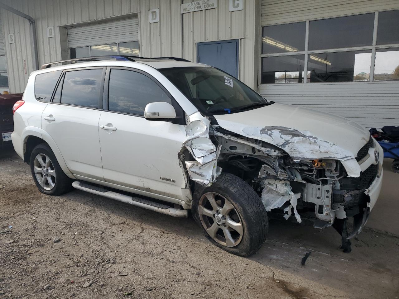 2009 Toyota RAV 4 - Image 4