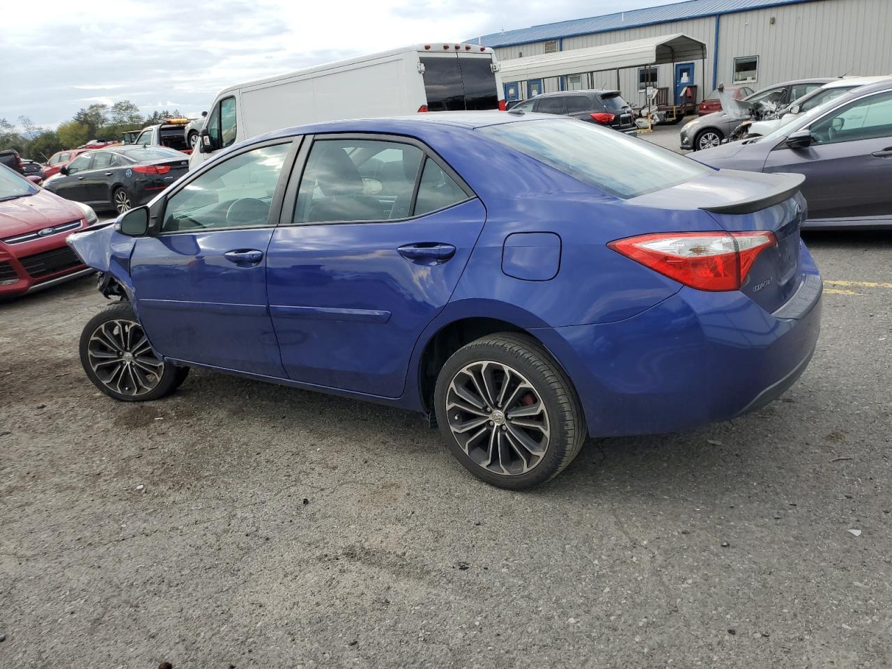 VIN 2T1BURHE7FC259407 2015 TOYOTA COROLLA no.2