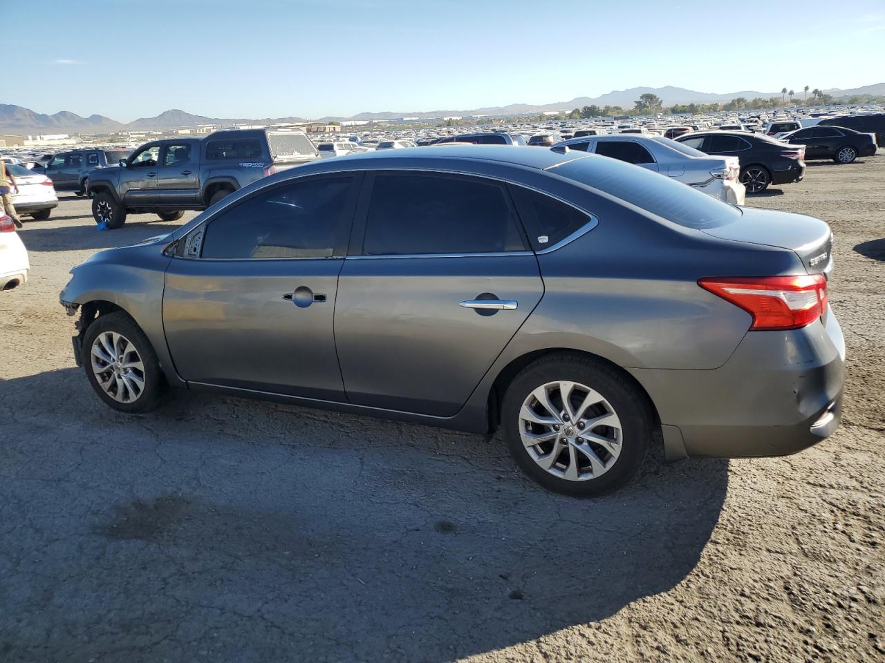 VIN 3N1AB7AP4KL608518 2019 NISSAN SENTRA no.2