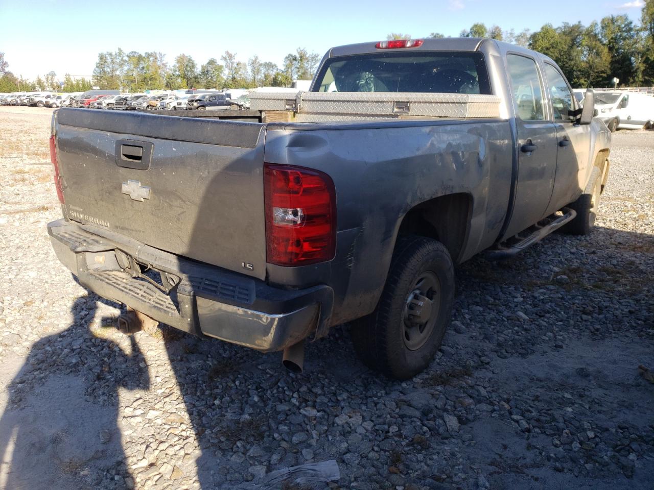 2009 Chevrolet Silverado - Image 3