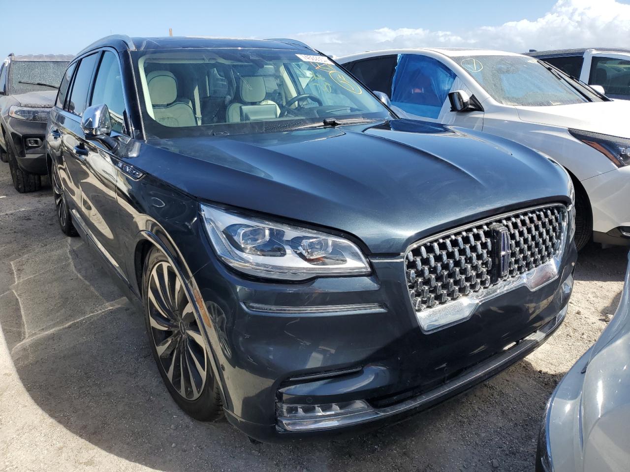 2020 Lincoln Aviator - Image 5