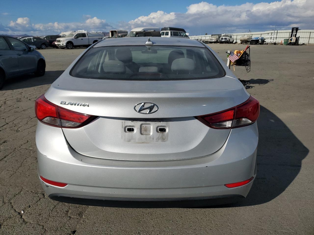 2016 Hyundai Elantra Se VIN: 5NPDH4AE7GH673473 Lot: 77663594