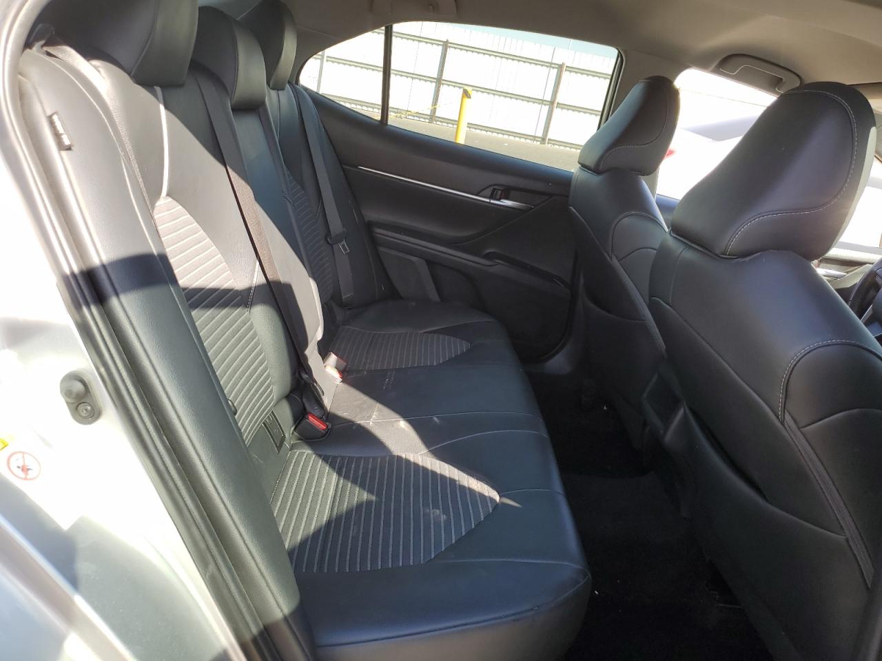 2018 Toyota Camry - Image 10