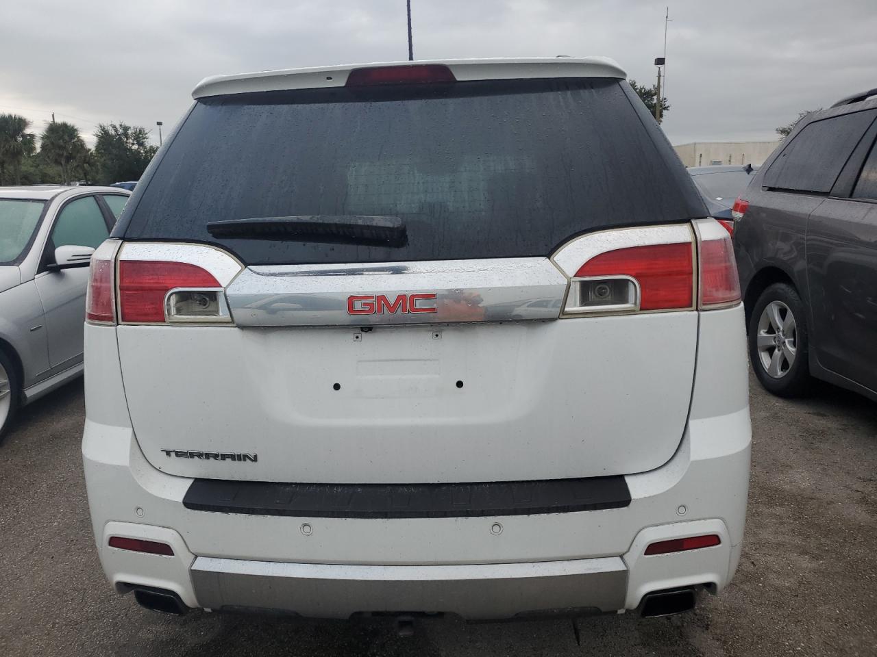 2015 GMC Terrain Denali VIN: 2GKFLUE31F6222689 Lot: 74840424