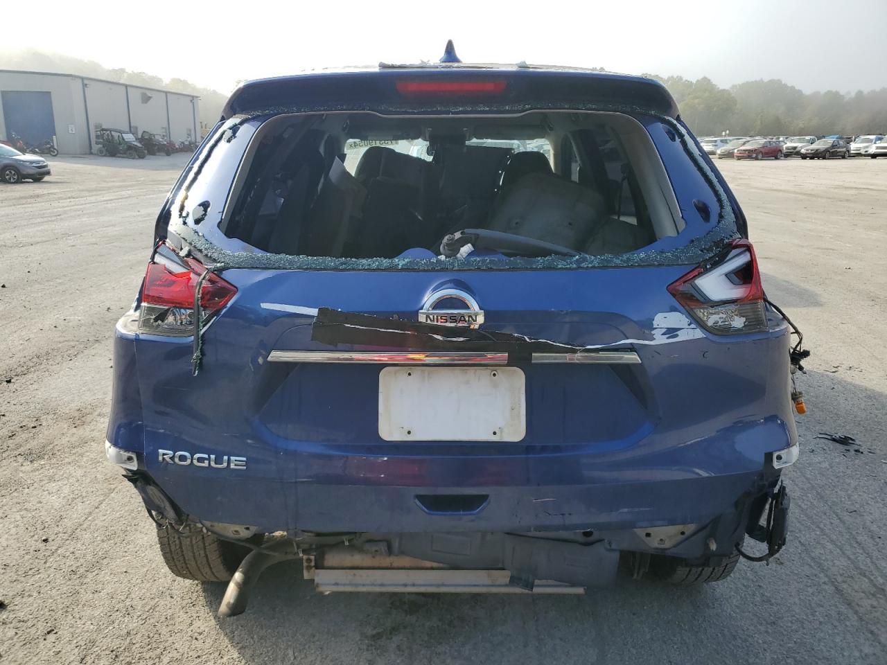 KNMAT2MT4JP615137 2018 Nissan Rogue S