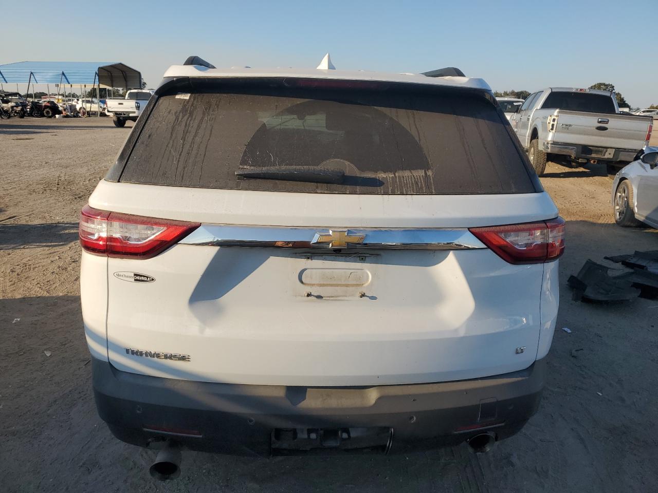 1GNERHKW7KJ266647 2019 Chevrolet Traverse Lt