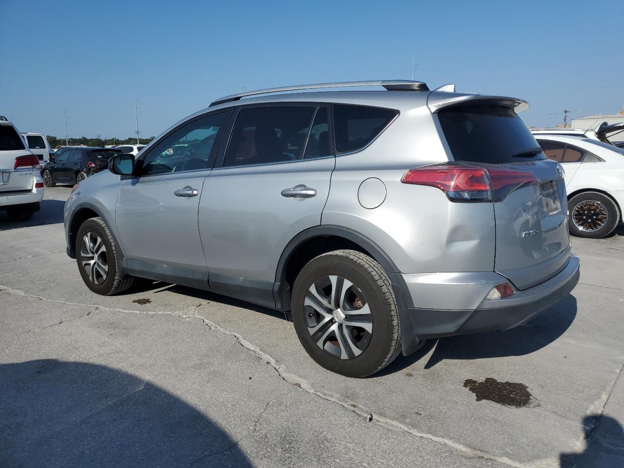 2T3BFREV5GW434517 2016 TOYOTA RAV 4 - Image 2