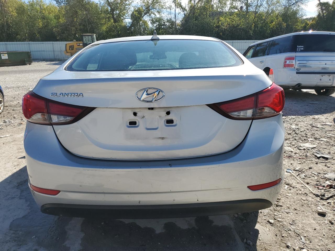 5NPDH4AE2FH631341 2015 Hyundai Elantra Se