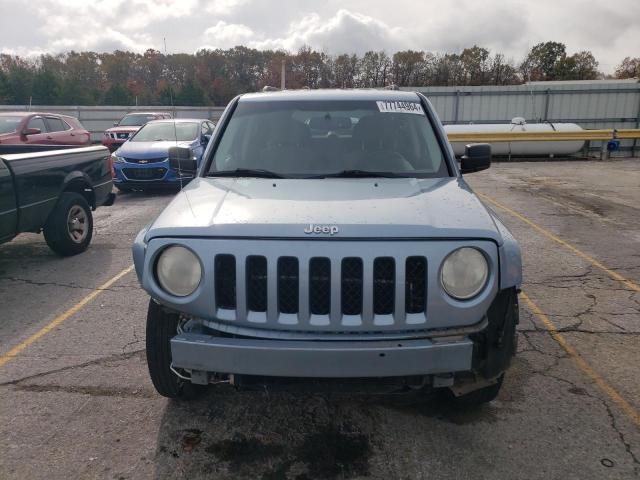  JEEP PATRIOT 2014 Granatowy