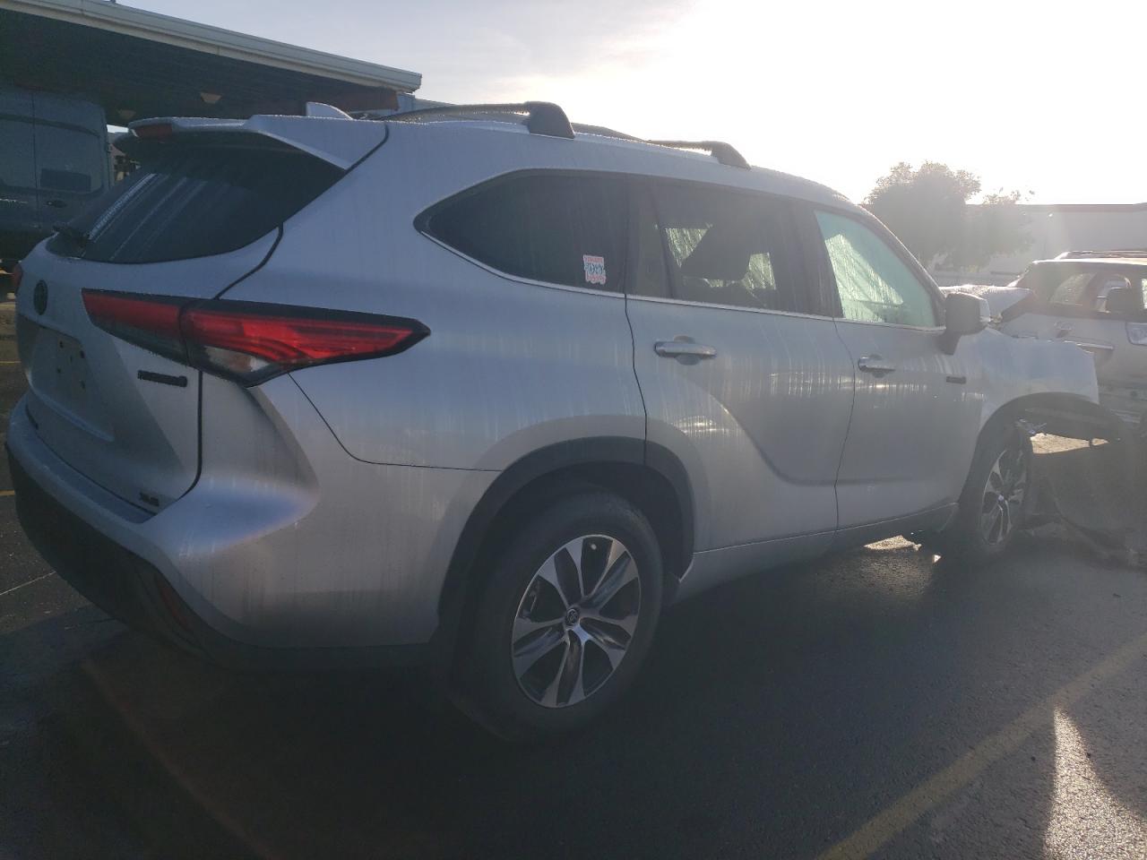 2021 Toyota Highlander - Image 3