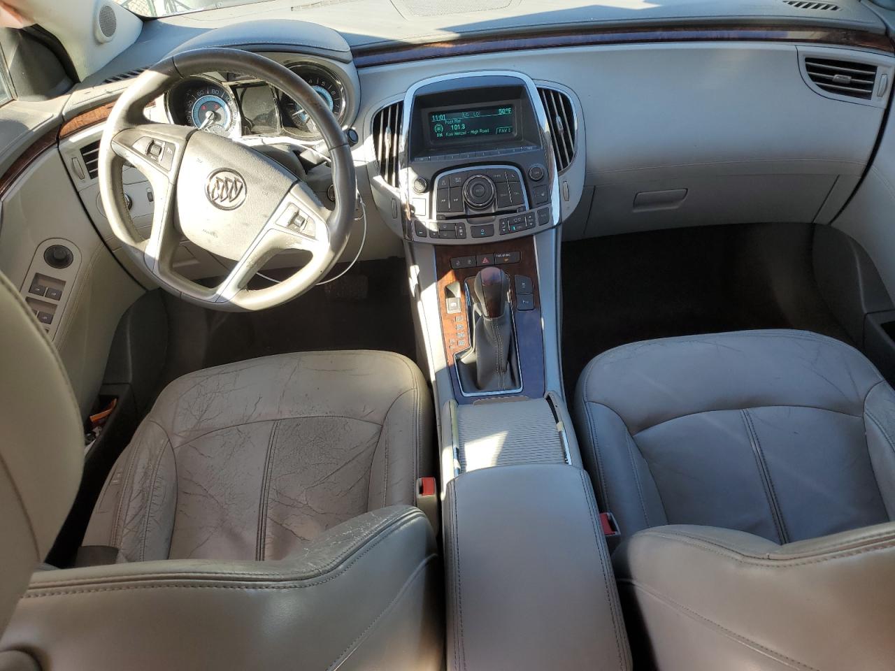 2011 Buick LaCrosse - Image 8