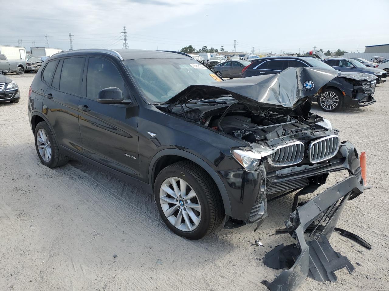 VIN 5UXWZ7C31H0X40200 2017 BMW X3 no.4