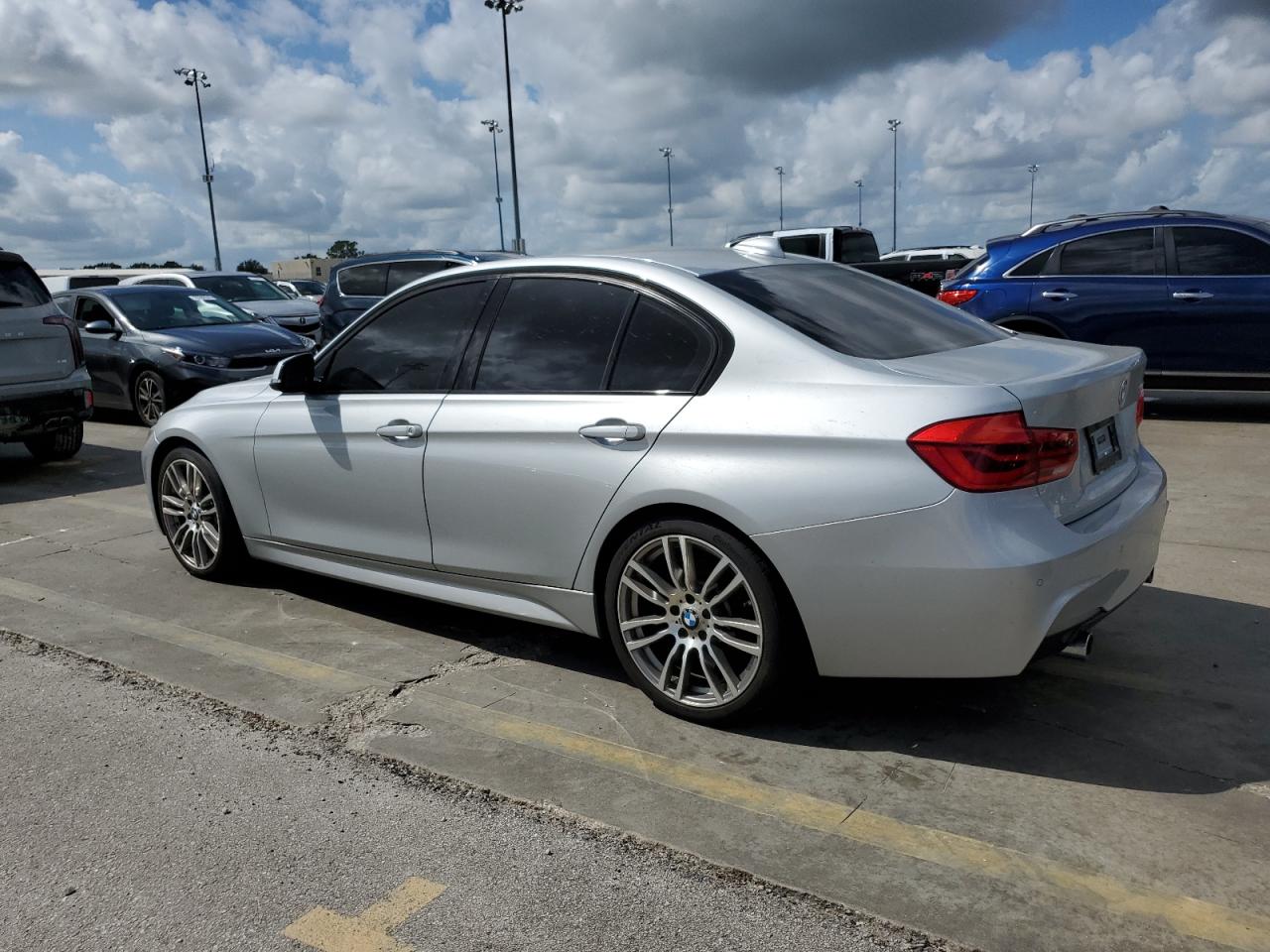 WBA8B3C51GK384064 2016 BMW 3 SERIES - Image 2