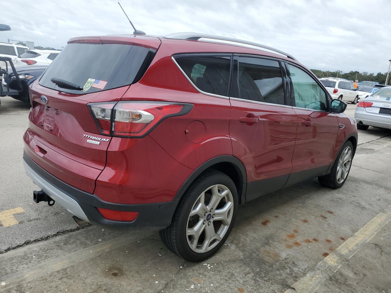 1FMCU0J93HUA75953 2017 Ford Escape Titanium