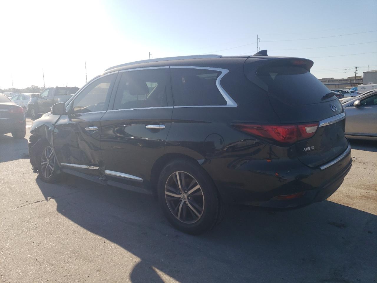2017 Infiniti QX60 - Image 2