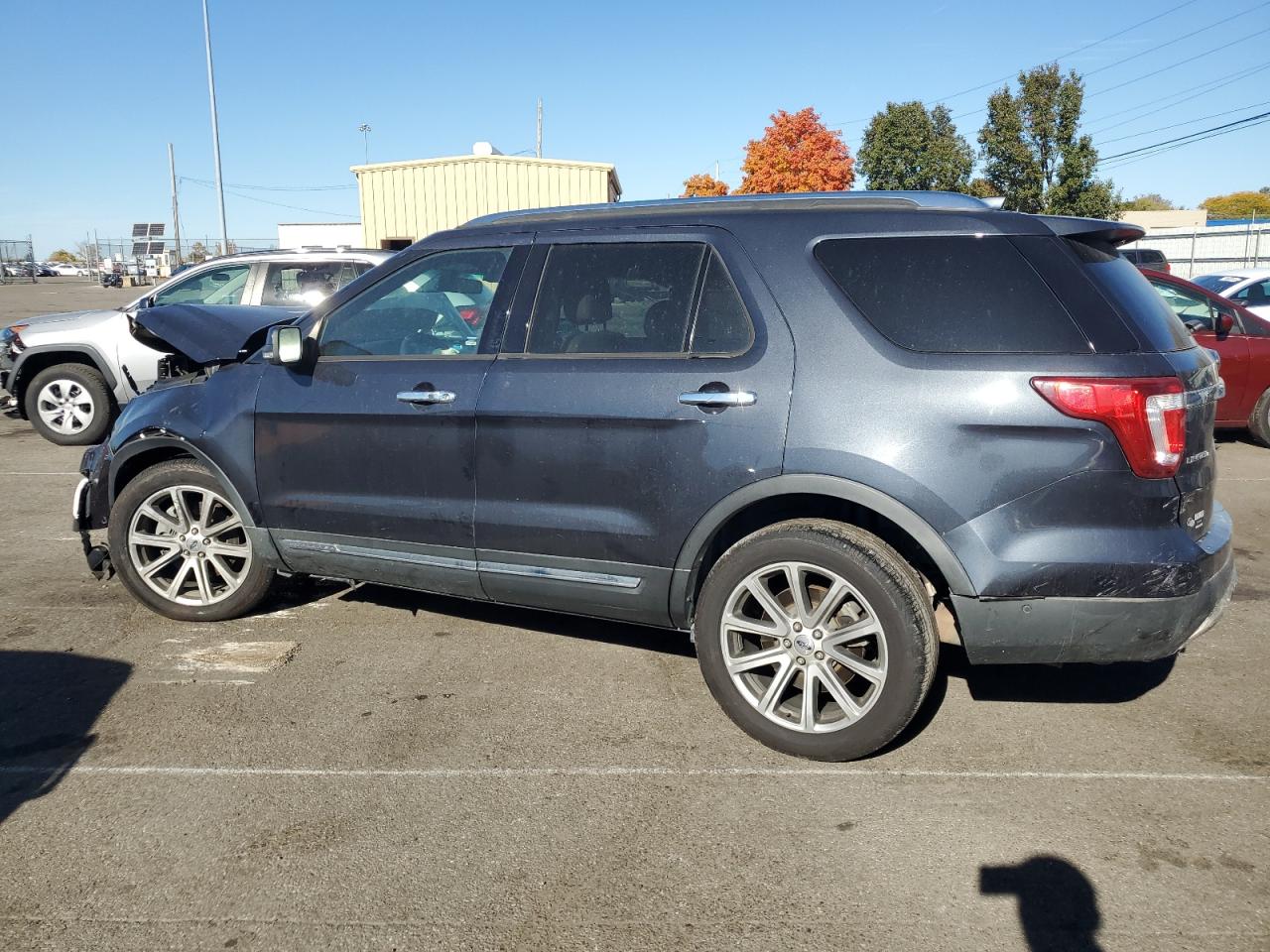 2017 Ford Explorer - Image 2
