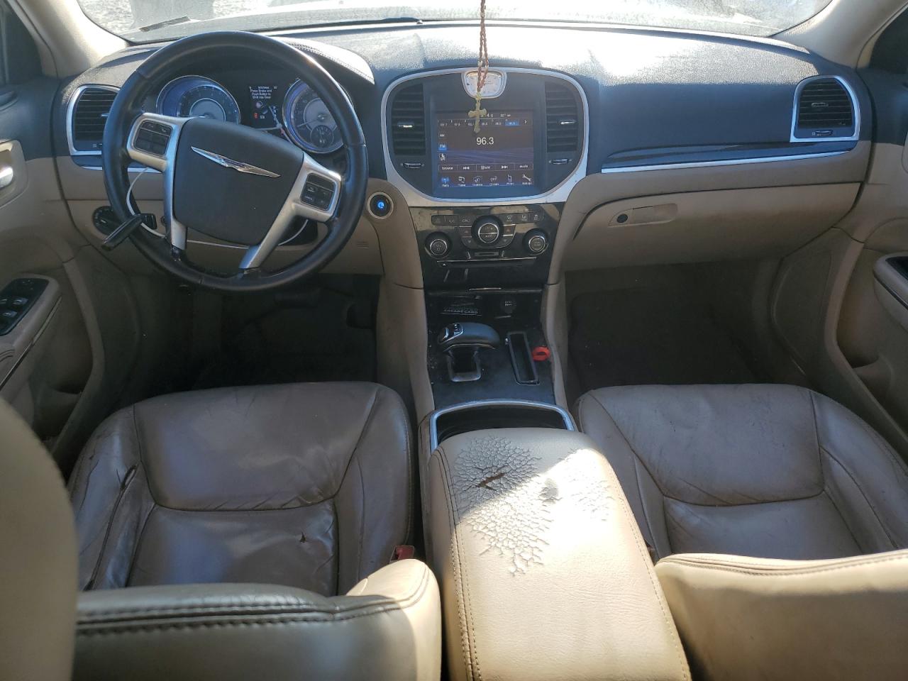 2013 Chrysler 300 - Image 8