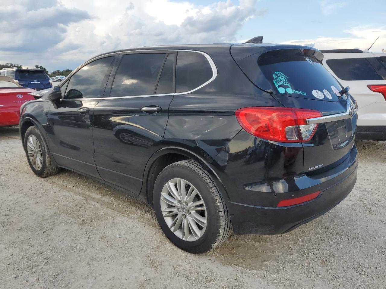 LRBFXBSAXJD008252 2018 BUICK ENVISION - Image 2