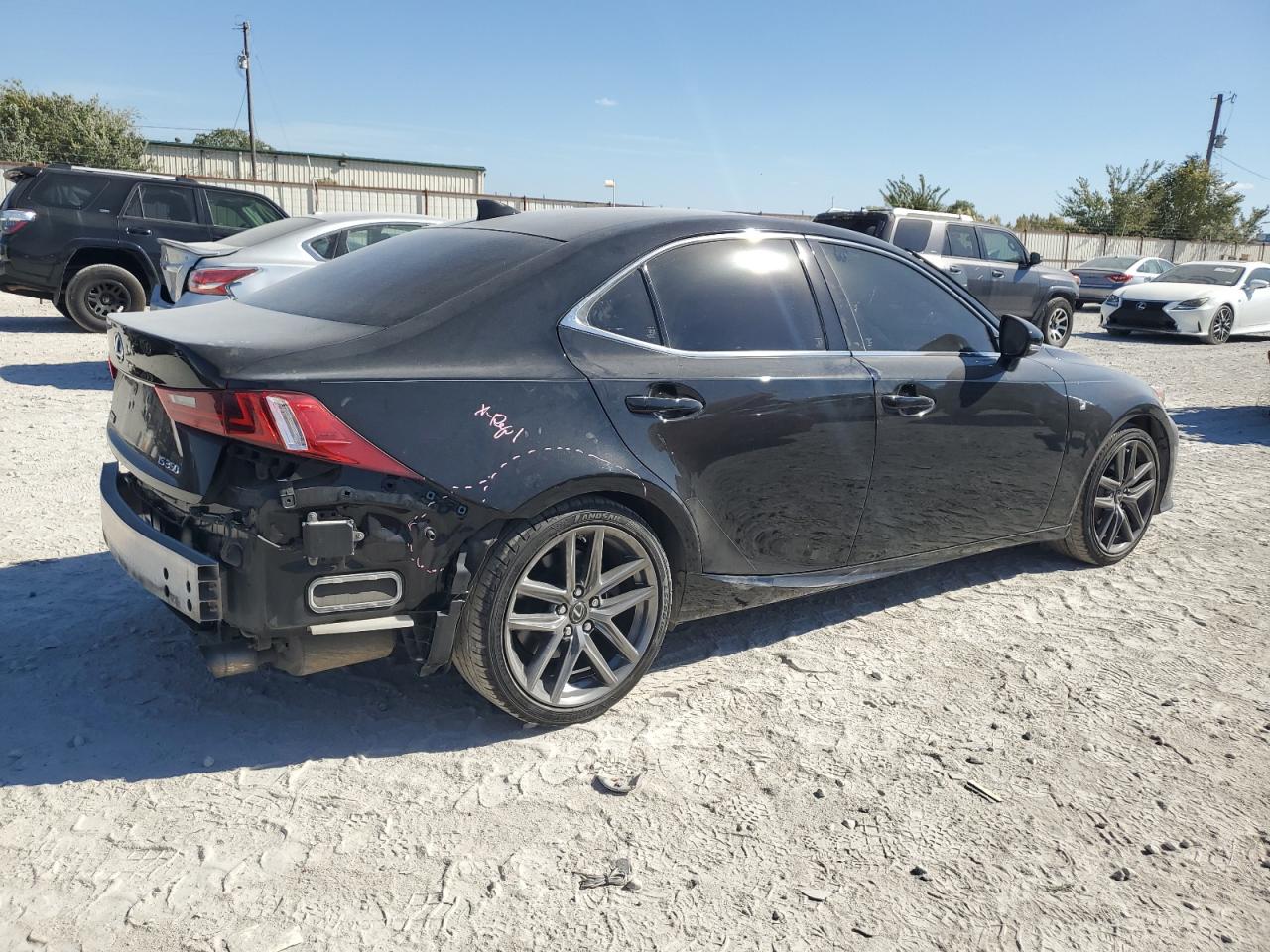 2015 Lexus IS - Image 3