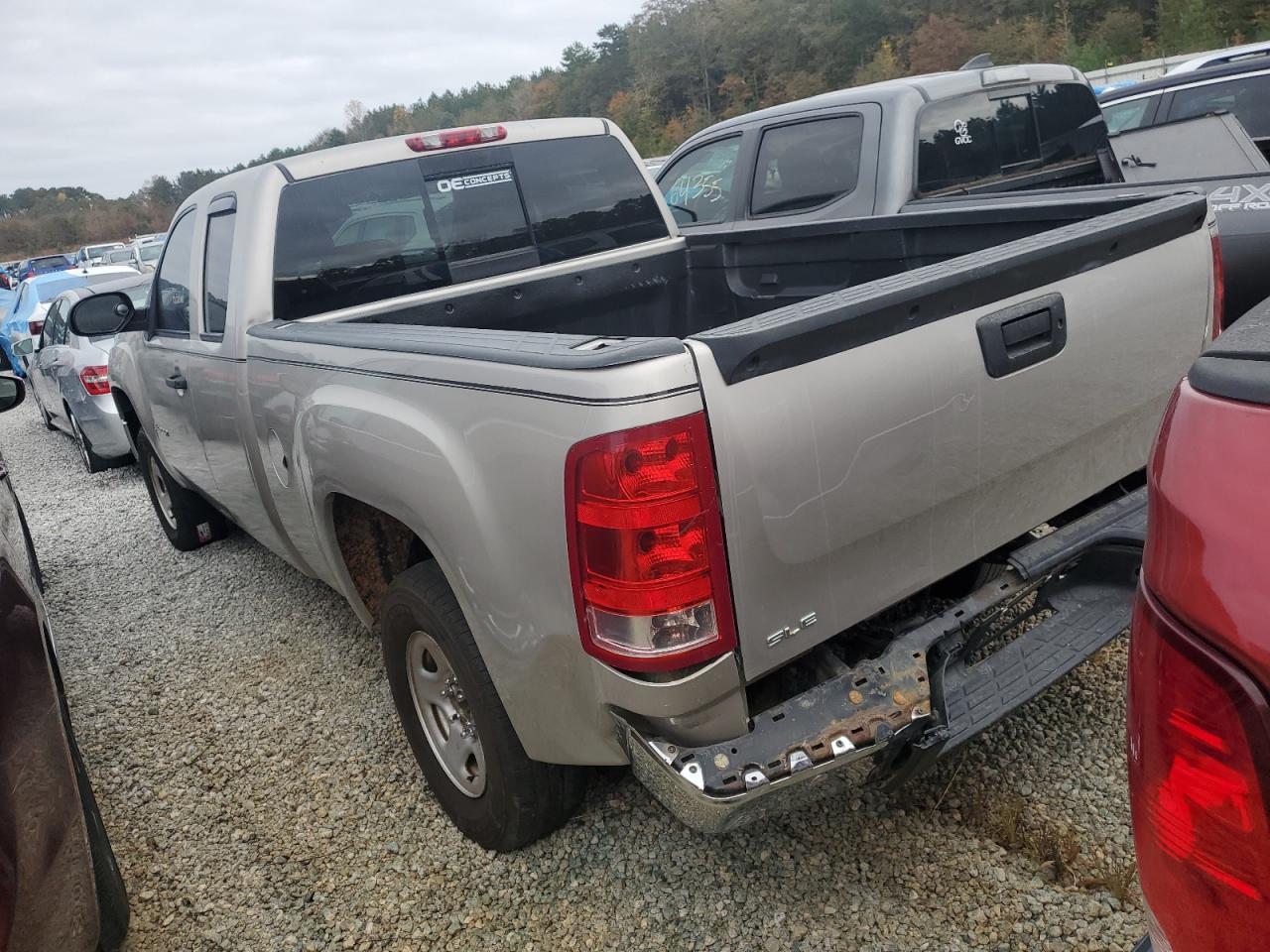 2009 GMC Sierra - Image 2