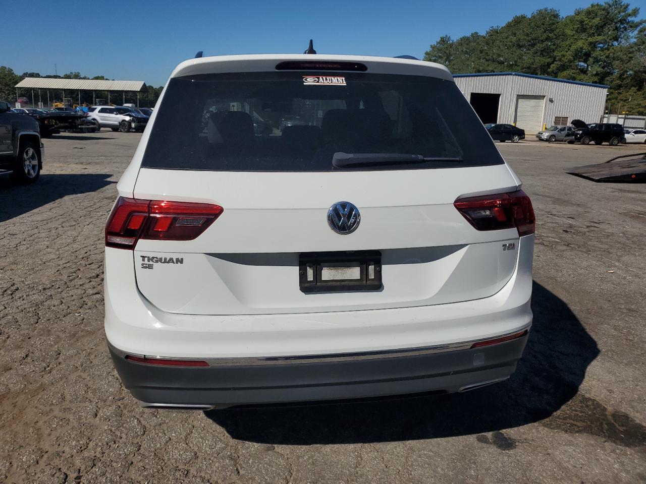 3VV3B7AX3JM170655 2018 Volkswagen Tiguan Se