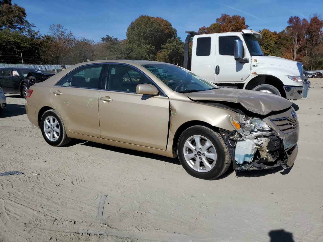 2011 Toyota Camry - Image 4