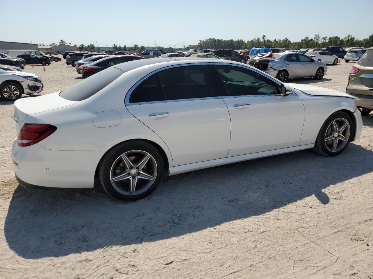 2017 Mercedes-Benz E-klasse - Image 3