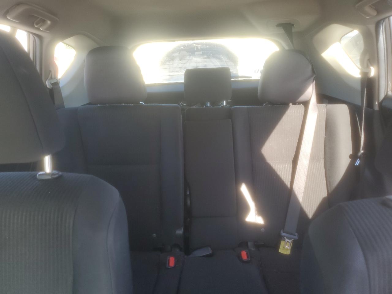 JTMZFREV1JJ154887 2018 Toyota Rav4 Le