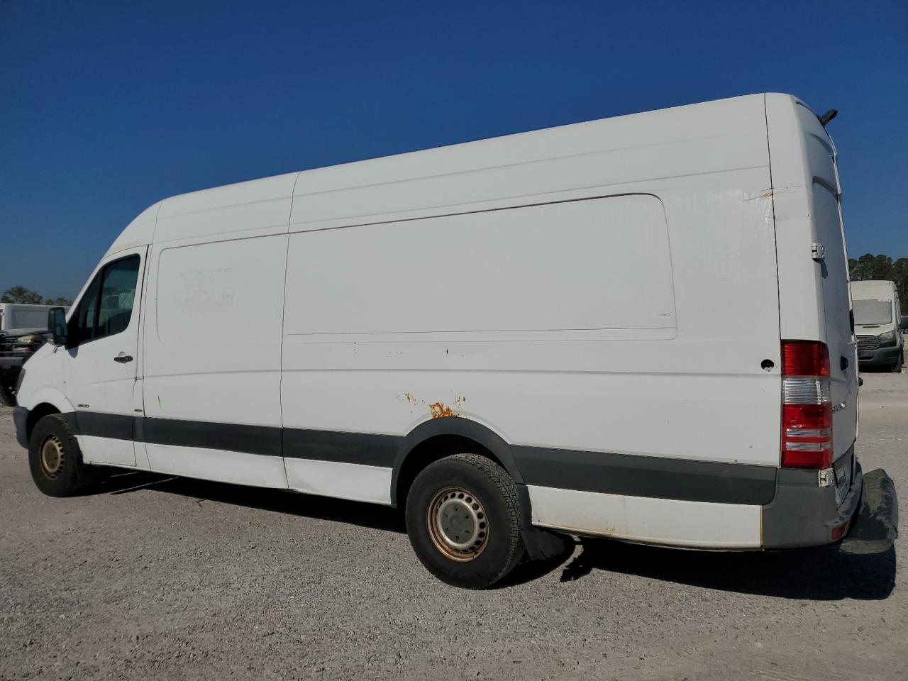 VIN WD3PE8DC7FP112470 2015 MERCEDES-BENZ SPRINTER no.2