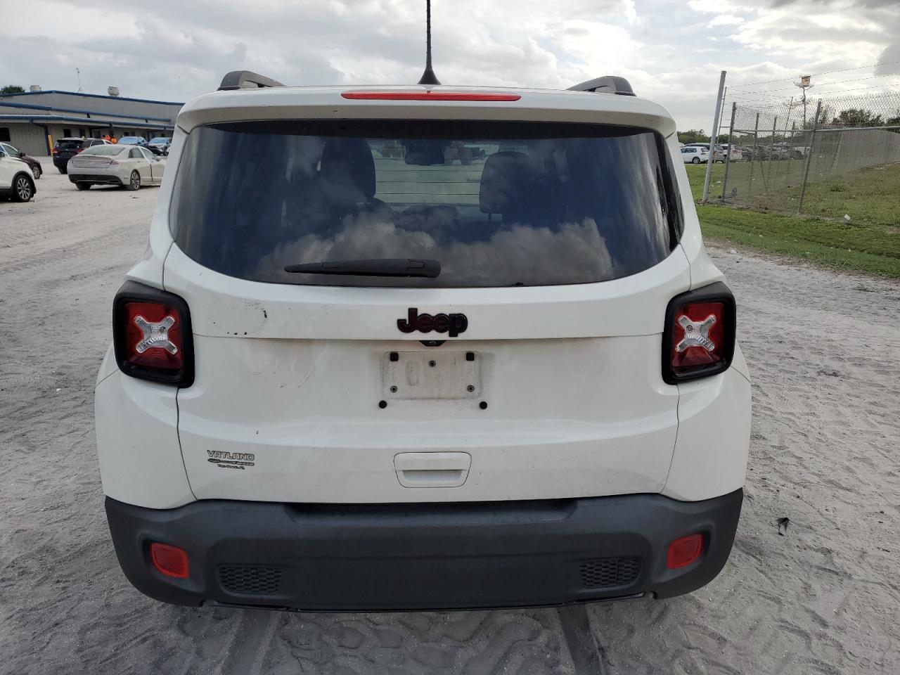 2020 Jeep Renegade Latitude VIN: ZACNJABB8LPL04387 Lot: 76396194