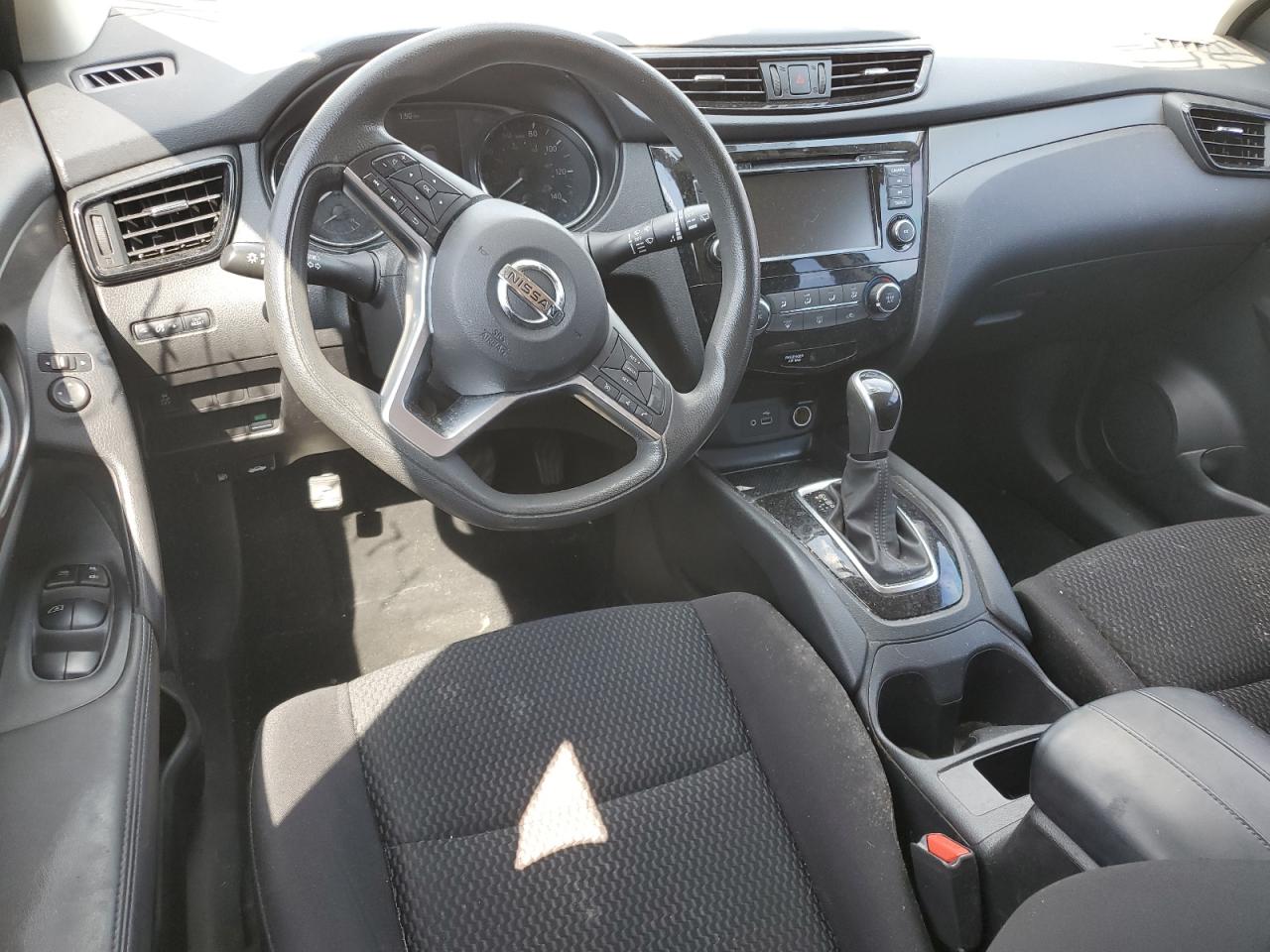 2019 Nissan Rogue - Image 8