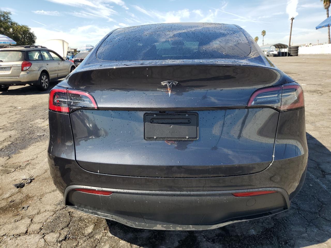 2024 Tesla Model Y VIN: 7SAYGDED5RF058902 Lot: 75947634