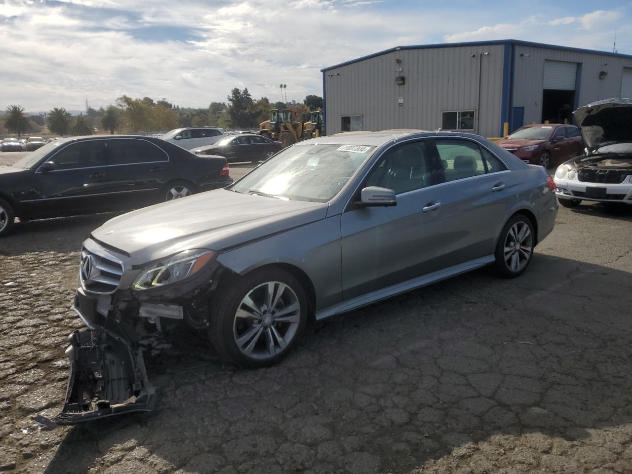 VIN WDDHF5KB9EB030077 2014 MERCEDES-BENZ E-CLASS no.1