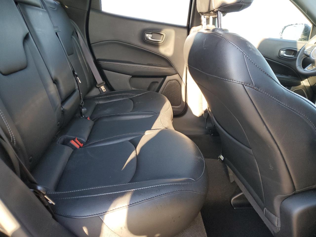 2021 Jeep Compass - Image 11