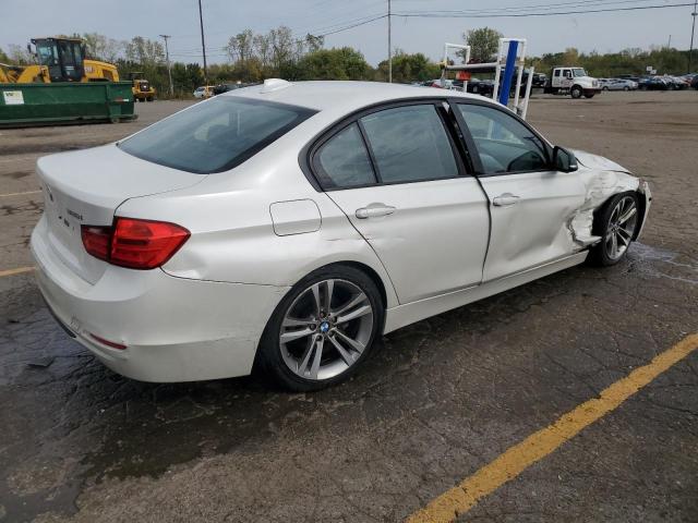  BMW 3 SERIES 2013 Белый