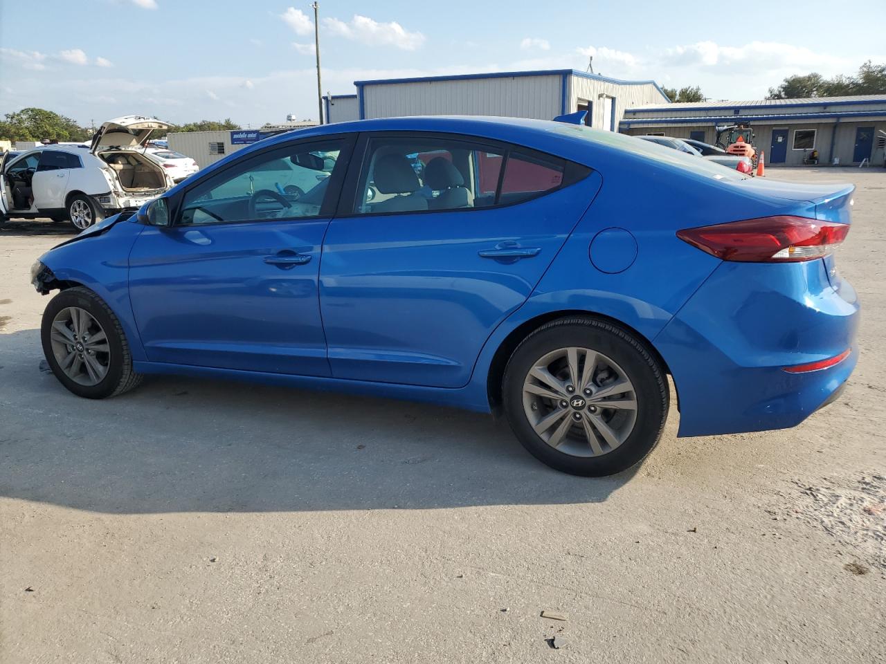2018 Hyundai Elantra - Image 2