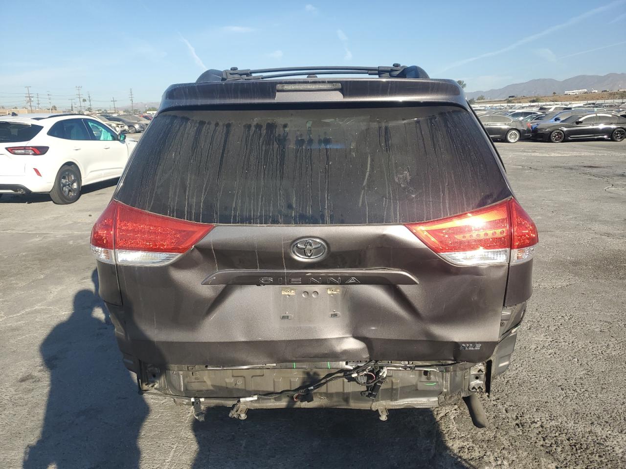 5TDYK3DC3DS331032 2013 Toyota Sienna Xle