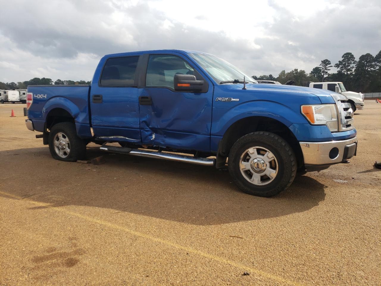 2010 Ford F-150 - Image 4