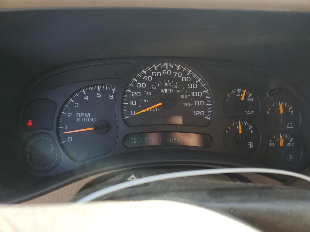 2003 Chevrolet Silverado - Image 9