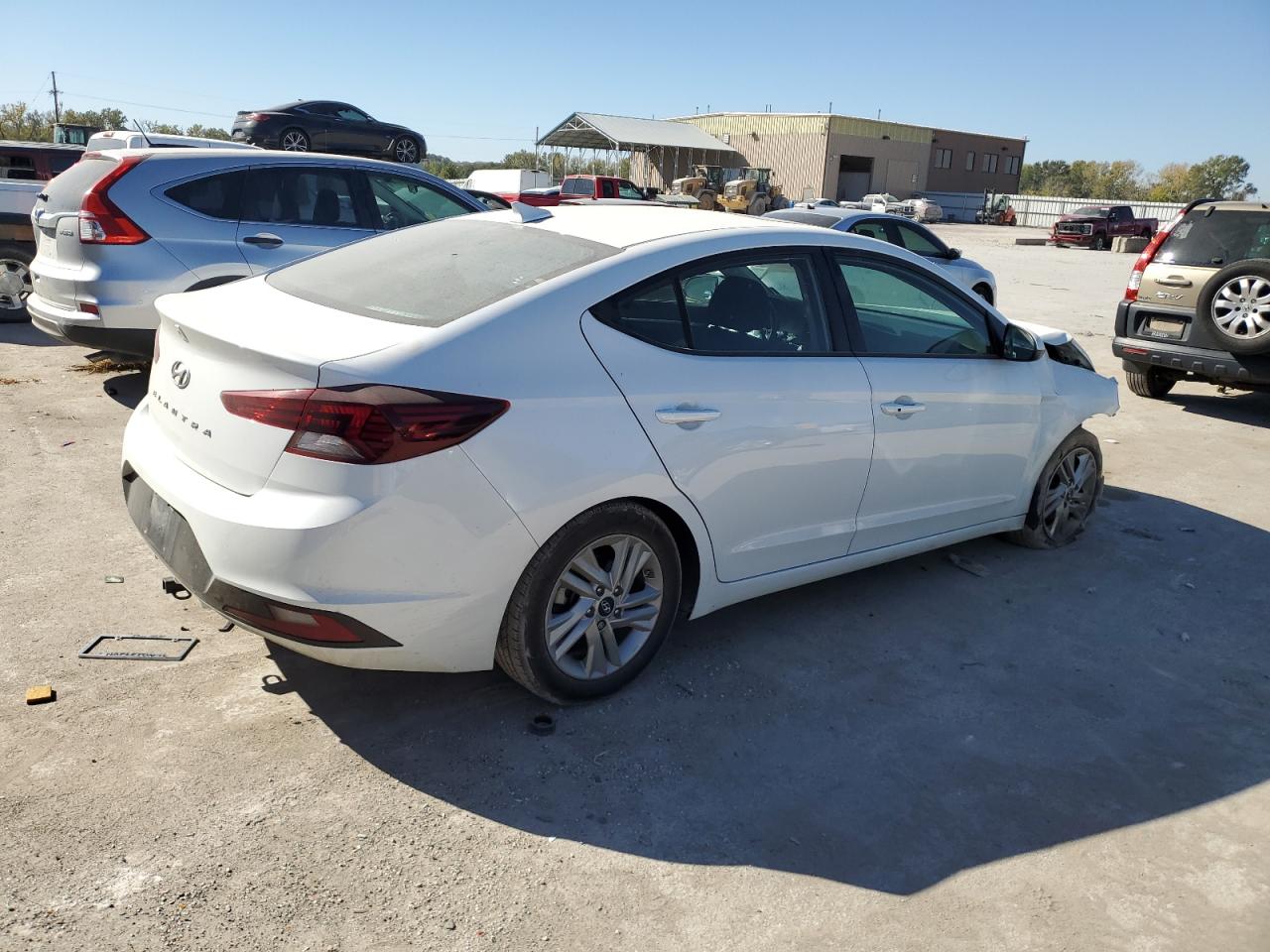2020 Hyundai Elantra - Image 3