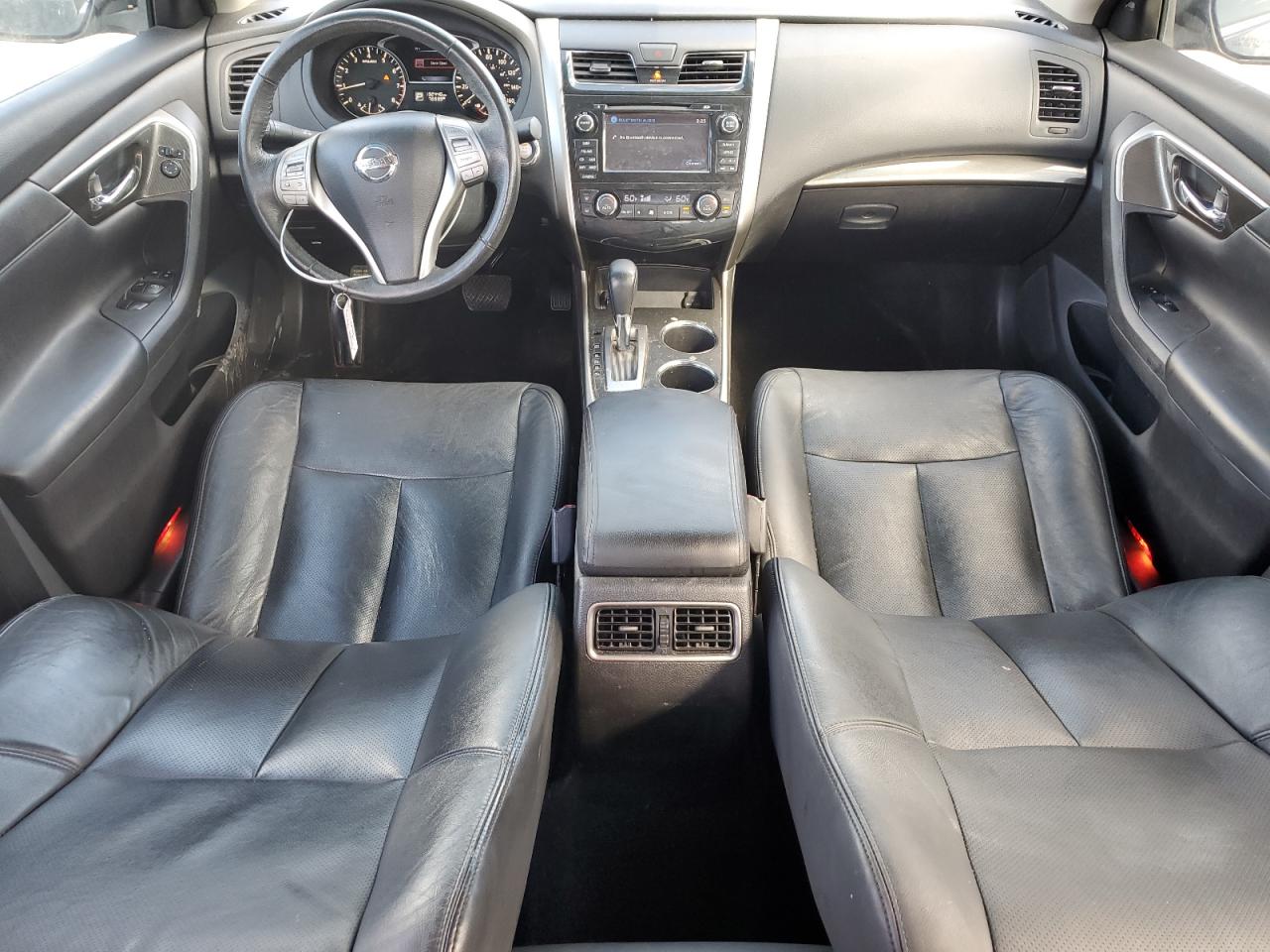 2015 Nissan Altima - Image 8