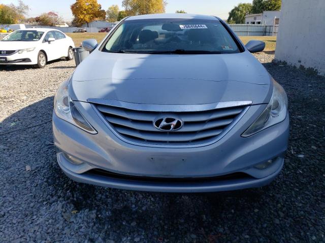  HYUNDAI SONATA 2013 Серебристый