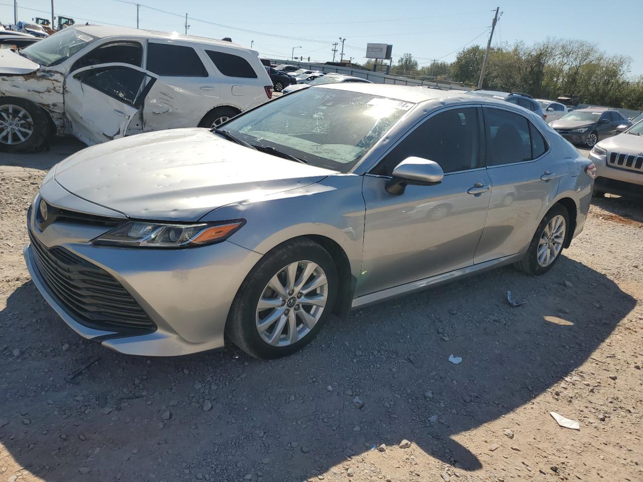 4T1B11HK1KU746529 2019 TOYOTA CAMRY - Image 1