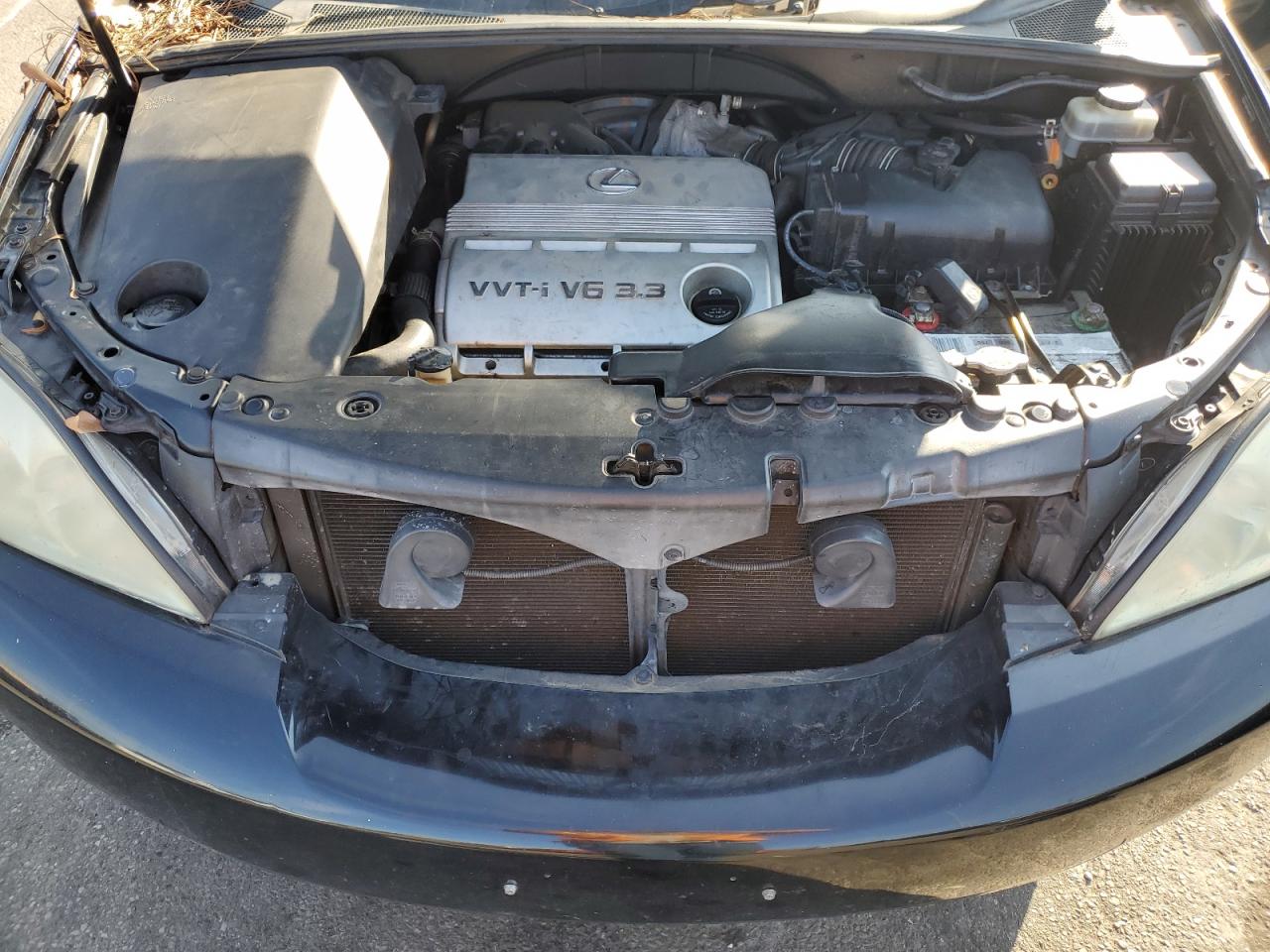 2004 Lexus RX - Image 12