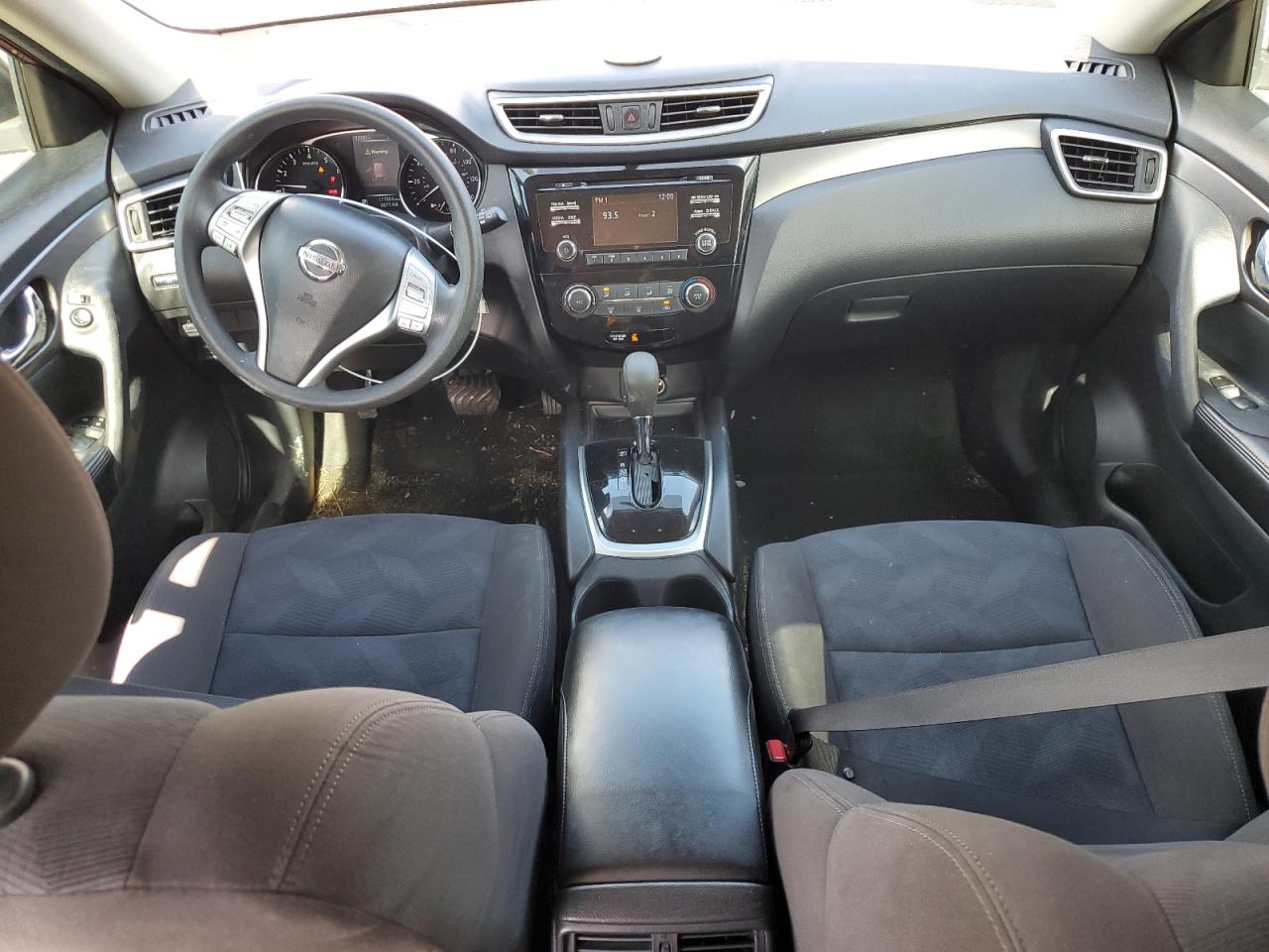 2015 Nissan Rogue - Image 8