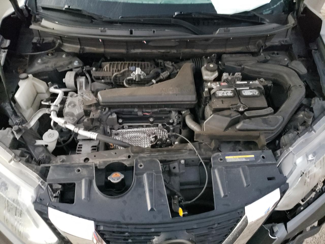 2018 Nissan Rogue - Image 14