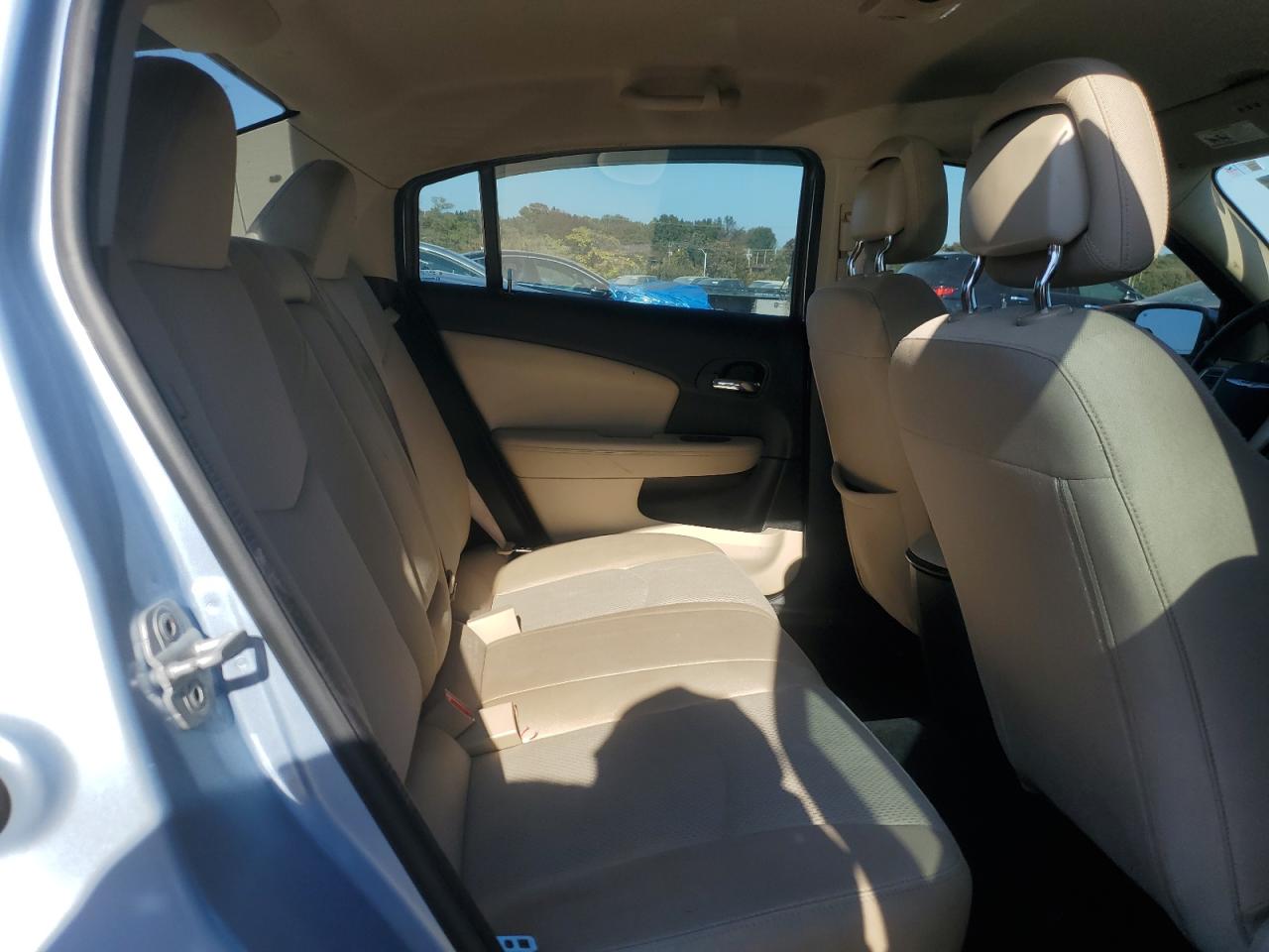 2012 Chrysler 200 - Image 10
