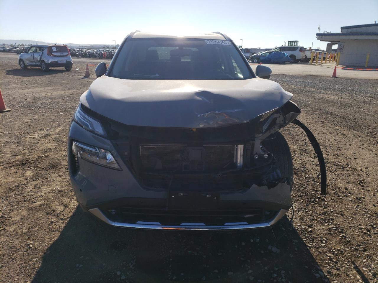 2021 Nissan Rogue - Image 5