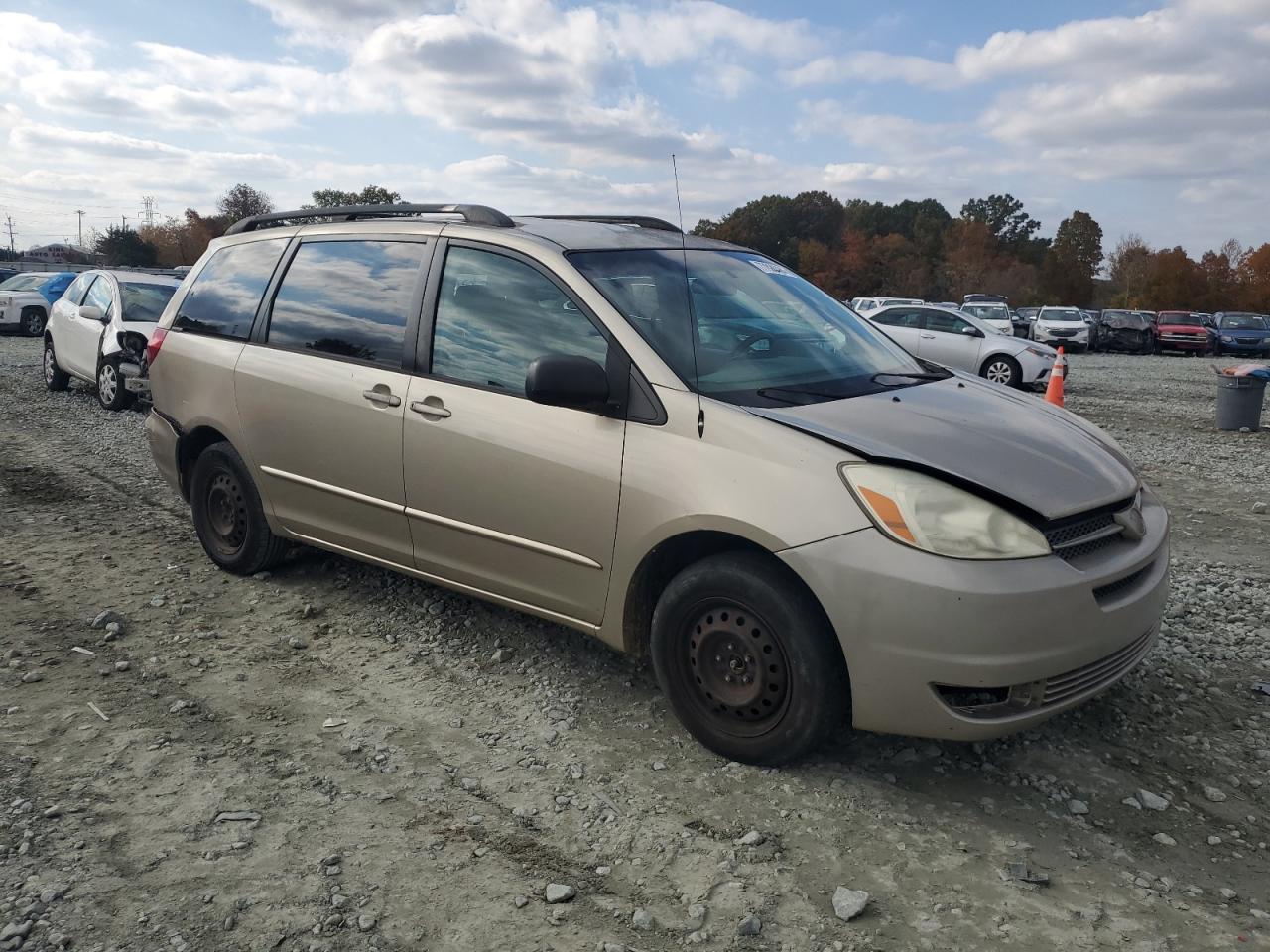 2004 Toyota Sienna - Image 4