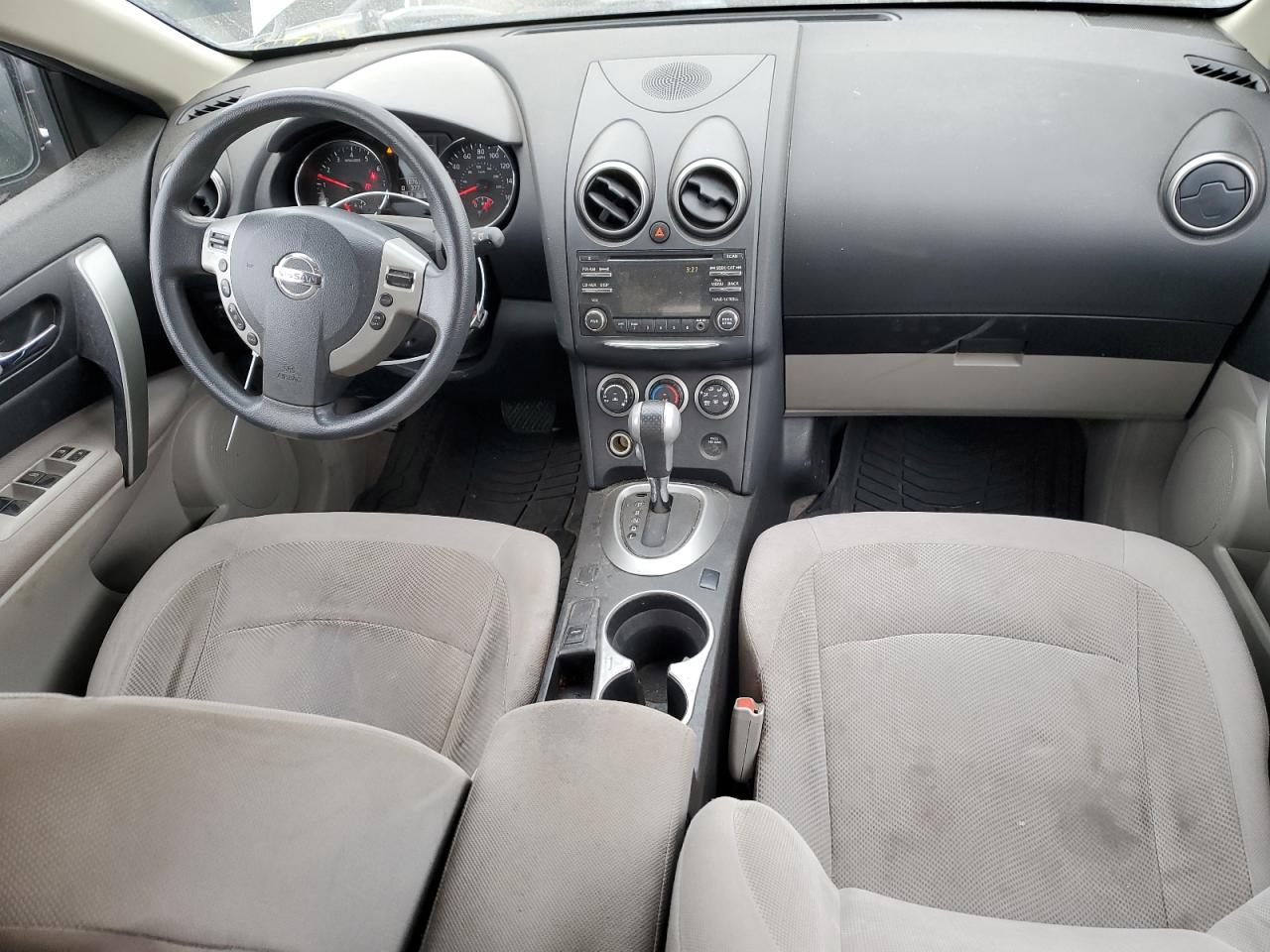 2015 Nissan Rogue - Image 8